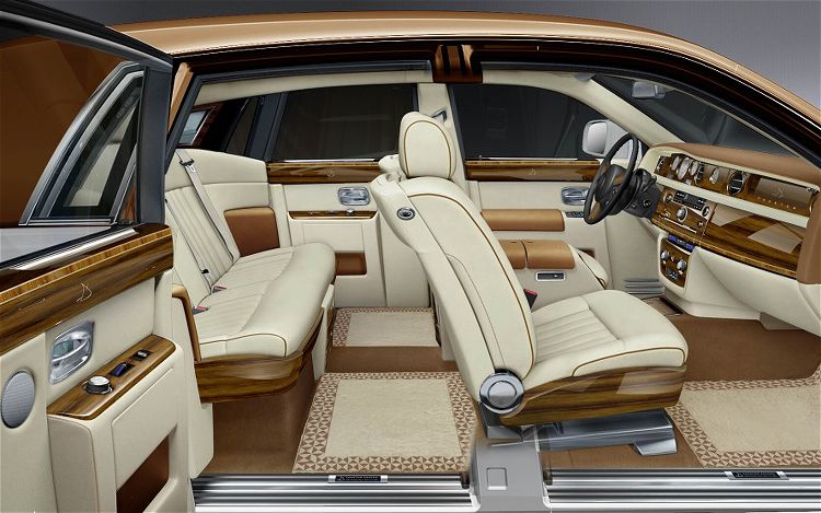 Rolls Royce Cars Special Present for the Middle East
